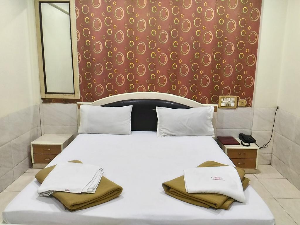 נאווי מומבאי Hotel Palms מראה חיצוני תמונה